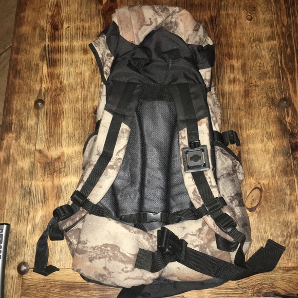 Fieldline backpack - Picture 2 of 2
